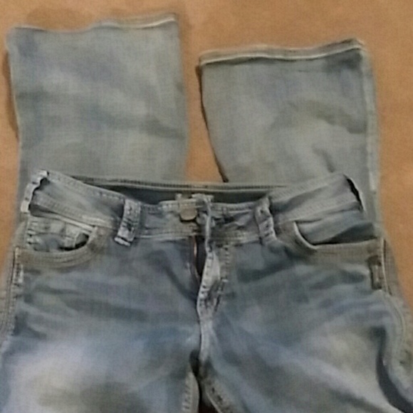 Jeans - Picture 2 of 3